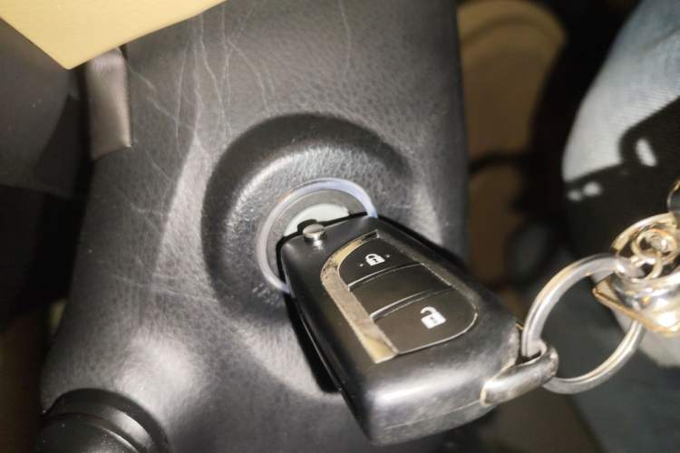 Used Toyota Highlander 2015 2.0T Four-Wheel Drive Elite Edition 7-Seater
