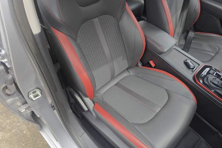 Used Dongfeng Aeolus Yixuan 2021 230T Automatic ZuiFeng Edition Right Front Seat