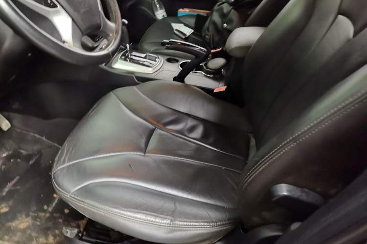 Used GAC Trumpchi GS5 2013 1.8T Automatic Two-Wheel Drive Luxury Edition
