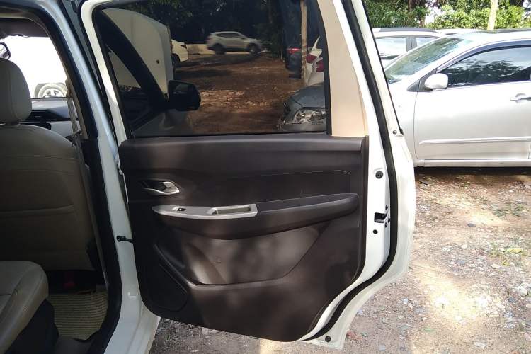 Used Wuling Hongguang 2019 1.5L S Comfort Edition China VI LAR