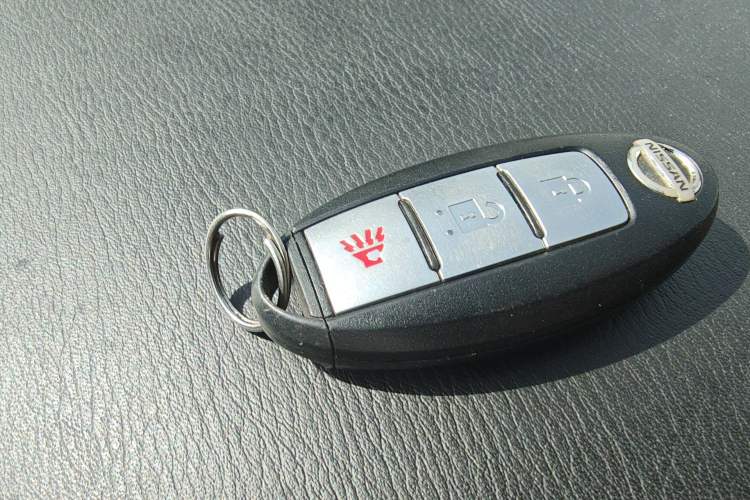 Used Nissan Patrol 2018 4.0L LinkedIn Edition Vehicle Key