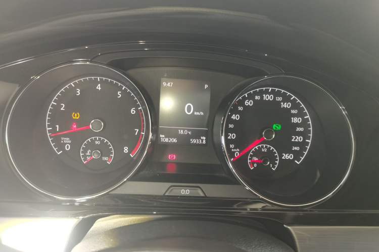 Used Volkswagen Lamando 2015 280TSI DSG Comfort Edition Instrument Cluster