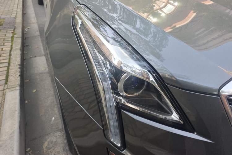 Used Cadillac XT5 2018 25T Luxury Model