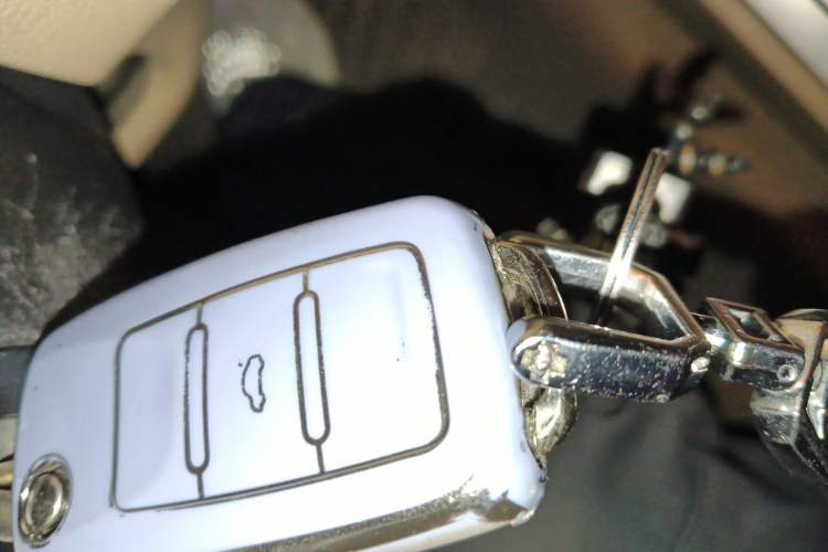 Used Buick Excelle 2013 1.5L Manual Classic Model Vehicle Key