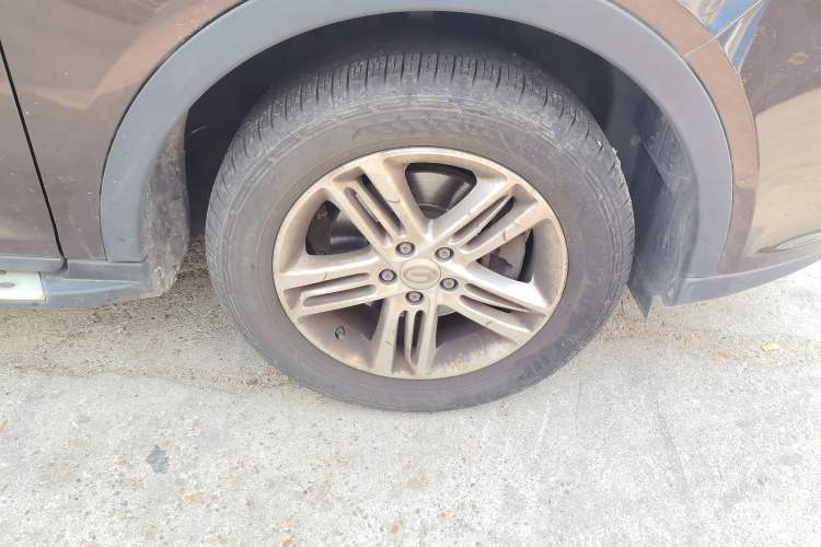 Used GAC Trumpchi GS5 2014 2.0L Automatic Two-Wheel Drive Anniversary Value Edition Right Front Wheel Hub