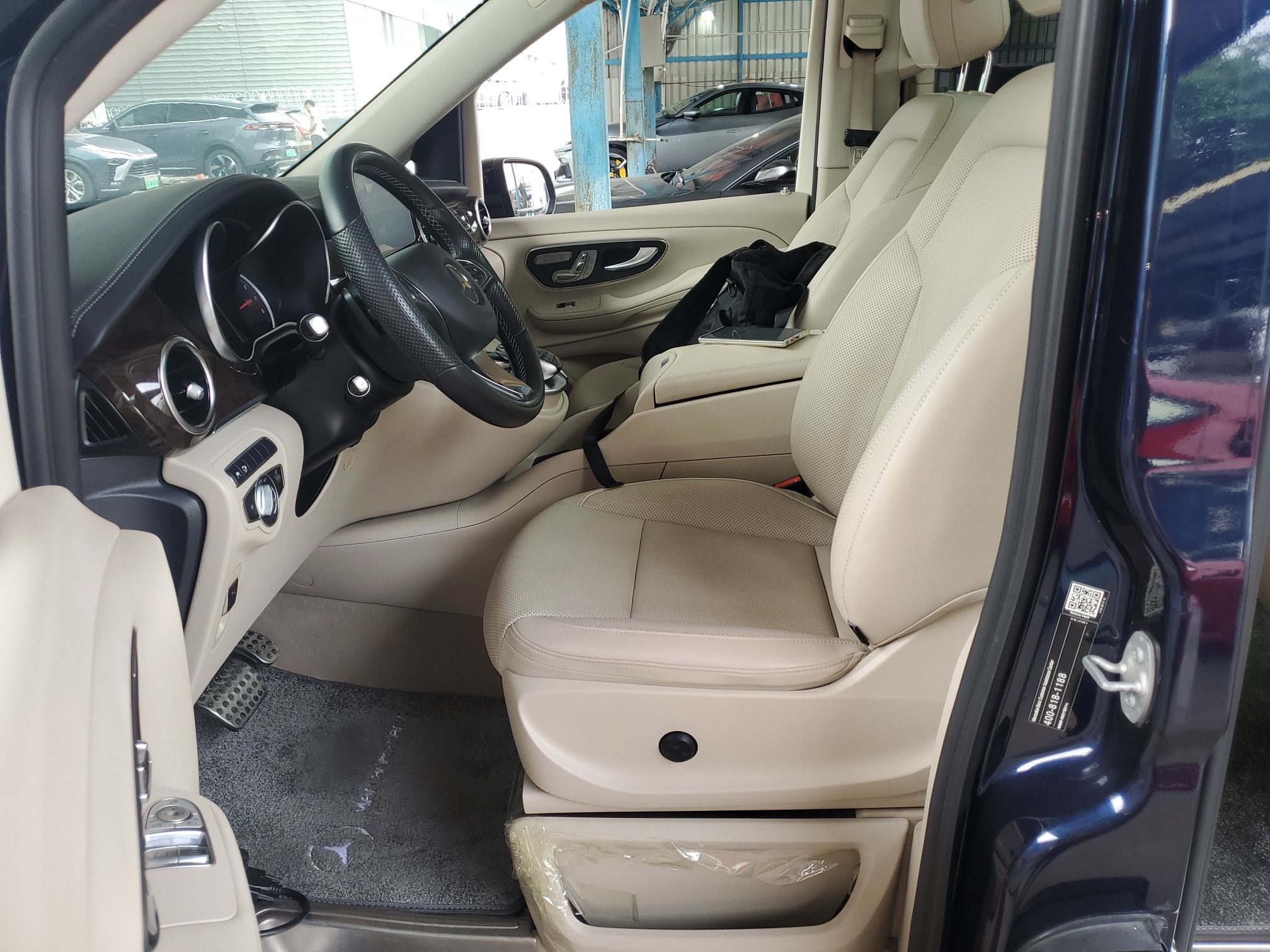 Interior delantero