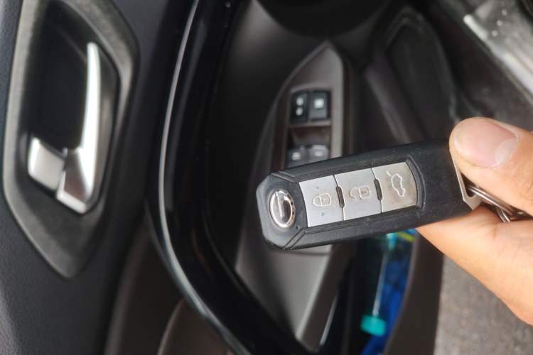 Used GAC Trumpchi GS4 2017 235T Automatic Two-Wheel Drive Luxury Smart Connectivity Version