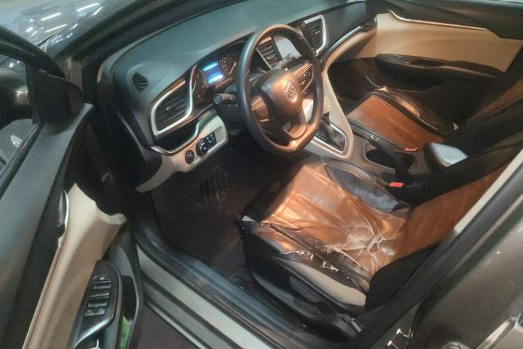 Used Buick GT 2015 15N Automatic Elite Version