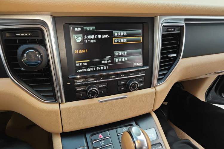 Used Porsche Macan 2014 Macan 2.0T Audio And AC Panel