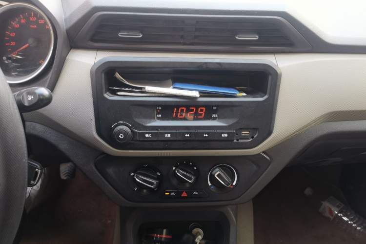 Used Wuling Hongguang 2019 1.5L S Standard Version China VI LAR