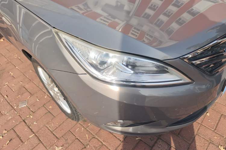 Used CHANGAN Eado 2012 1.6L Manual Luxury Model China IV Standard Right Front Headlight