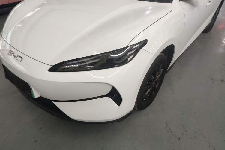 Used BYD e7 2025 Model 450 Smart Mobility Edition
