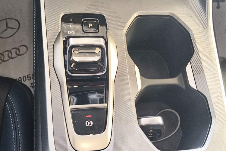 Used GAC Trumpchi GS3 2023 Shadow Speed 270T Enjoyment Edition Gear Lever