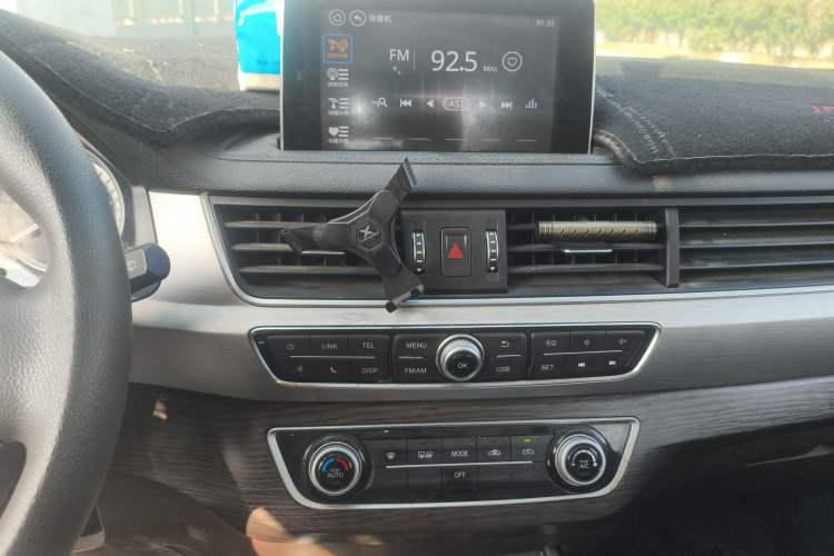 Used FORTHING Joyear X5 2017 Jingxiang Series 1.5T CVT Luxury Model