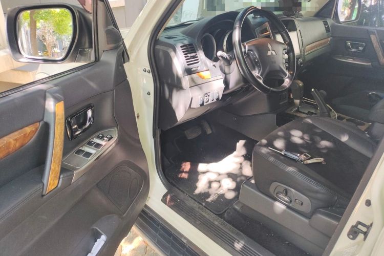 Used Mitsubishi Pajero 2019 3.0L Automatic Comfort Edition