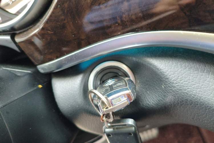 Used Mercedes-Benz V-Class 2018 V 260 L Prestige Extended Version China V Vehicle Key