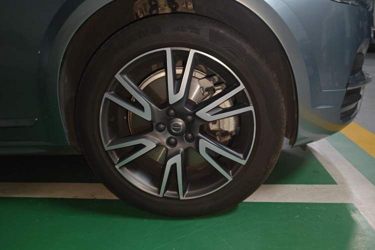 Used Volvo V90 2020 Facelifted Cross Country T5 AWD Zhiyuan Edition