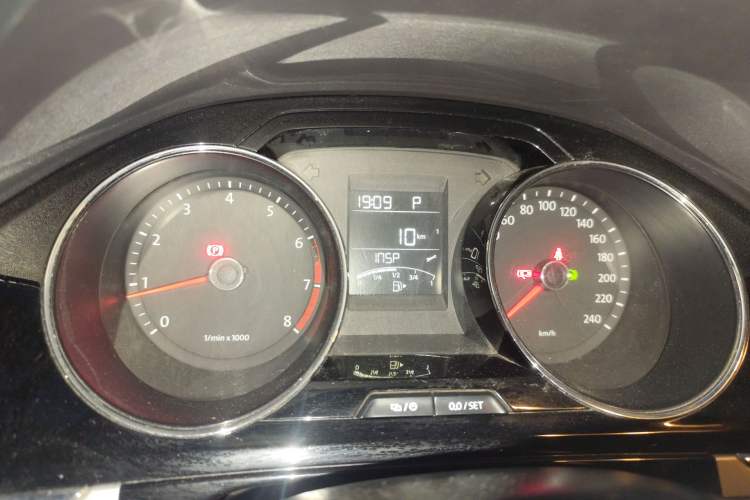 Used Volkswagen Bora 2014 1.6L Automatic Comfort Model
