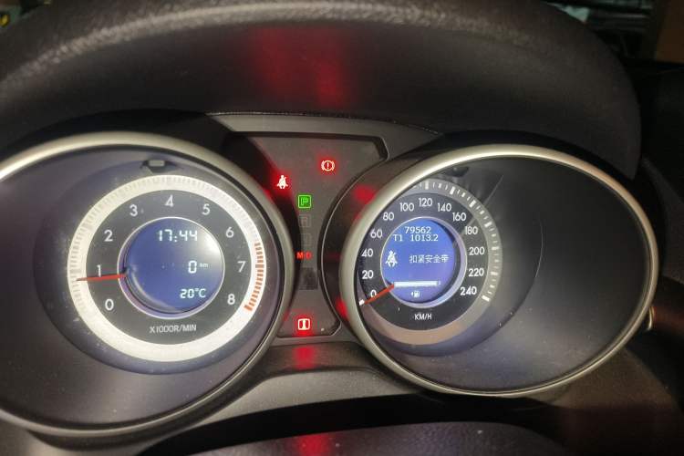 Used Bestune X80 2016 2.0L automatic Comfort trim level