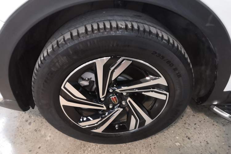 Used Hongqi HS5 2022 Revised Version 2.0T Smart Connect Flagship Edition