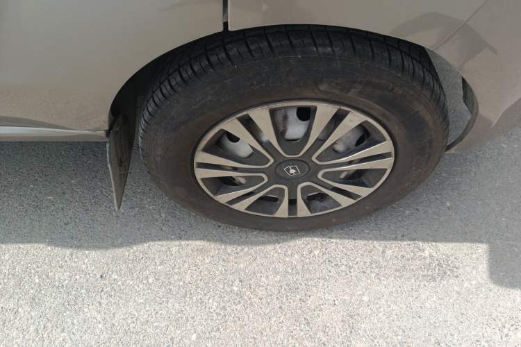 Used Jinbei Hiace X30 2021 1.5L Comfort Model Air-Conditioner-Free Version National VI Standard SWC15M Bus
