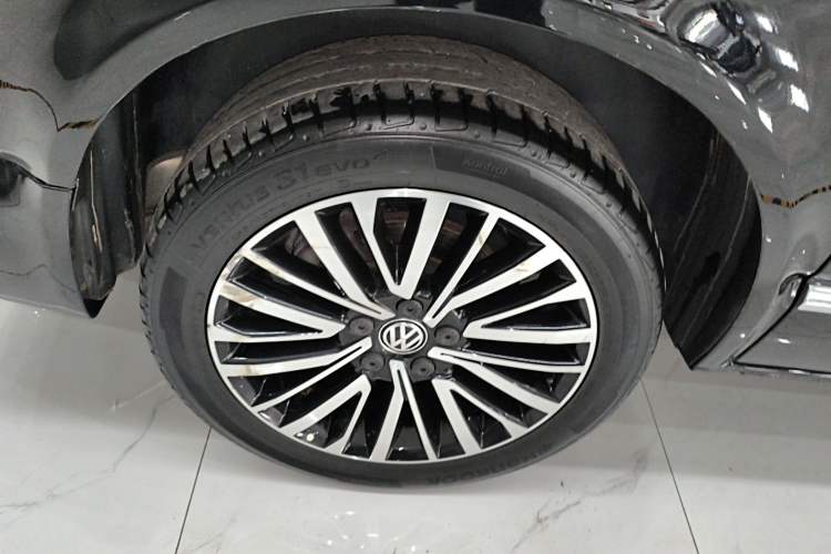 Used Volkswagen Multivan 2019 2.0 TSI 4x4 Prestige Edition 7-Seater
