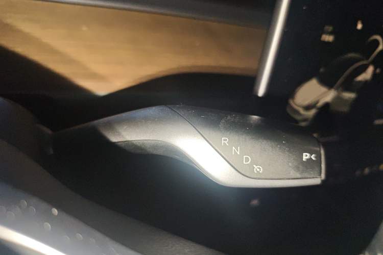 Used Tesla Model Y 2021 Standard Range Rear-Wheel Drive Version Gear Lever