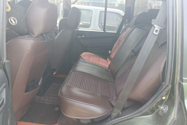 Used Leopaard Q6 2015 2.4L Manual 4x4 Excellence Edition
