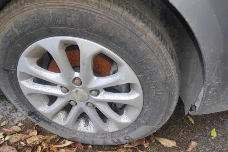 Used Ford Focus 2012 Sedan Classic 1.8L Automatic Base Model Right Front Wheel Hub