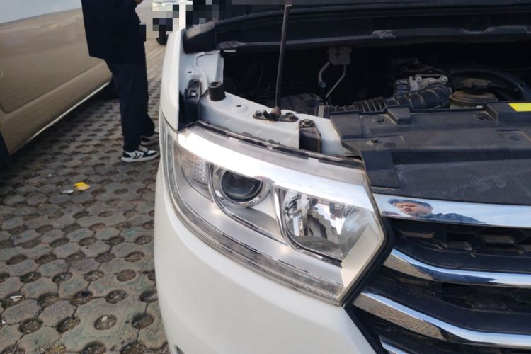 Used JAC Refine M3 2016 IKEA Edition 1.6L Luxury Smart Model Right Front Headlight