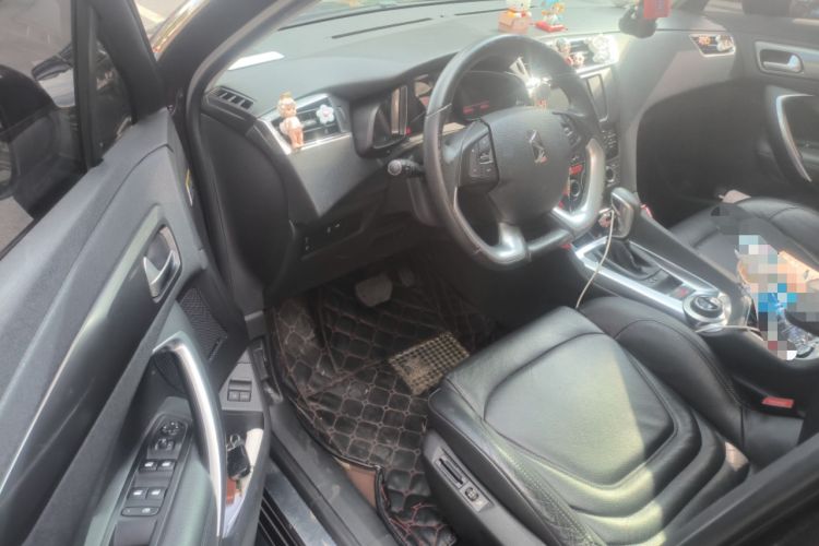 Used DS 6 2014 1.6T Luxury Edition THP160 Driver Seat