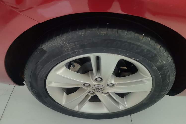 Used Buick Regal 2017 20T Luxury Model Right Rear Wheel Hub