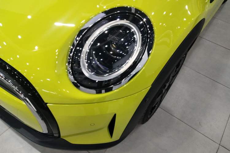 Used MINI 2023 Updated 1.5T COOPER Artist
