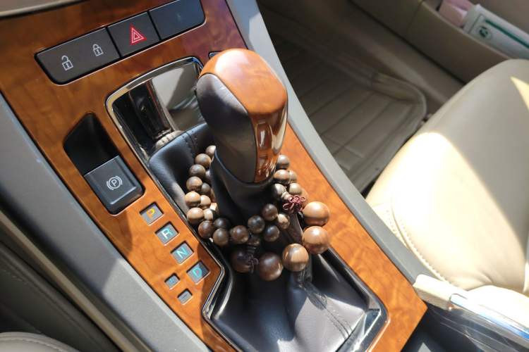 Used Buick LaCrosse 2012 2.4L SIDI Haoya Edition Gear Lever