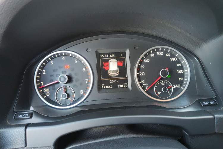 Used Volkswagen Tiguan 2015 1.8TSI Automatic Two-Wheel Drive Luxury Model Instrument Cluster