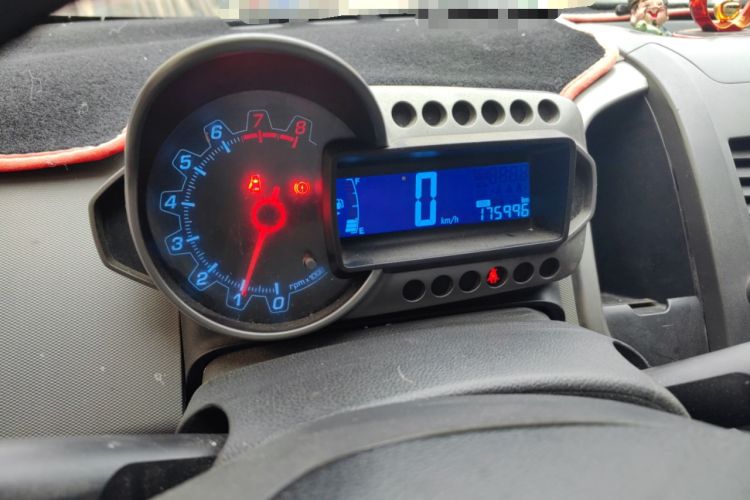 Used Chevrolet Aveo Sonic 2011 Sedan 1.4L MT SL