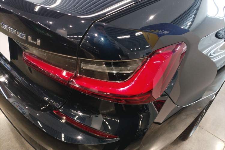 Used BMW 3 Series 2022 Restyled 325Li xDrive M Sport Package Right Rear Taillight