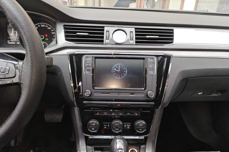 Used Volkswagen Passat 2017 330TSI DSG Luxury Edition