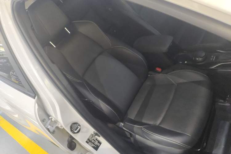 Used Toyota FRONTLANDER 2022 2.0L CVT Luxury Edition