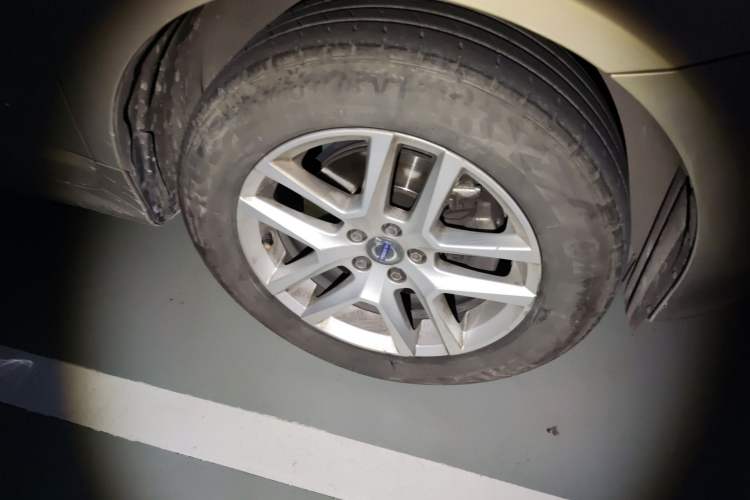 Used Volvo XC60 2017 T5 AWD Smart Upgrade Model