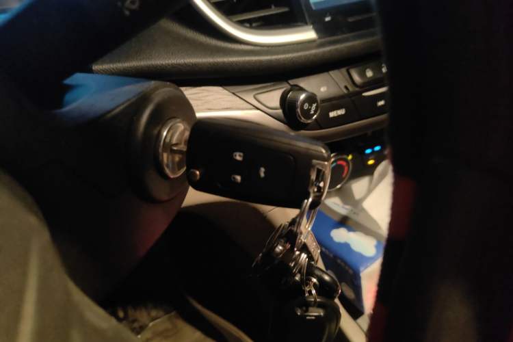 Used Buick GT 2016 15N Automatic Elite Edition Vehicle Key