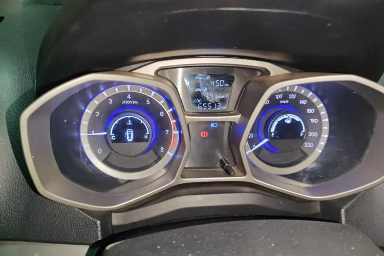 Used JAC Group Refine S3 2014 1.5L Manual Luxury Smart Model Odometer Close Up