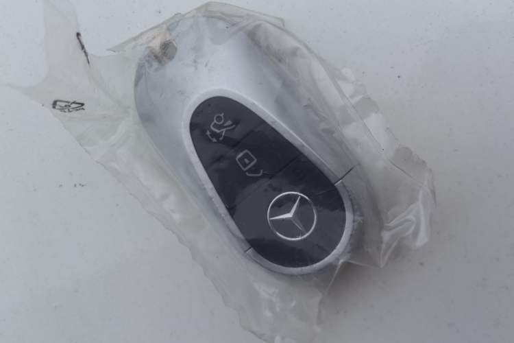 Used Mercedes-Benz EQE 2025 500 4MATIC Pioneer Edition Interior 1