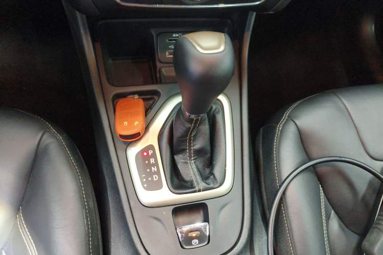 Used Jeep Cherokee 2016 2.4L Leading Smart Version