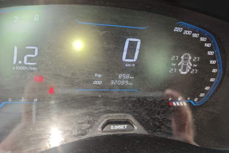 Used Wuling Hongguang S3 2018 1.5T Manual Luxury Model China V Standard Odometer Close Up