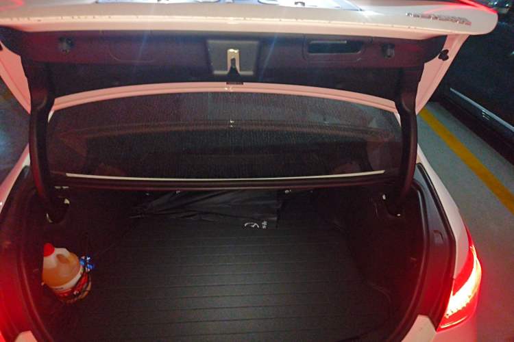 Used Mercedes-Benz C-Class 2023 Second Facelift C 260 L Starry Night Sports Edition
