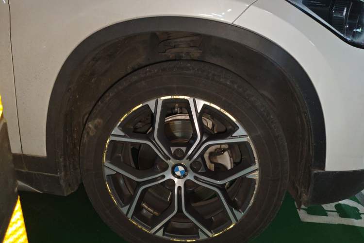 Used BMW X1 2022 sDrive20Li Luxury Model Right Front Wheel Hub