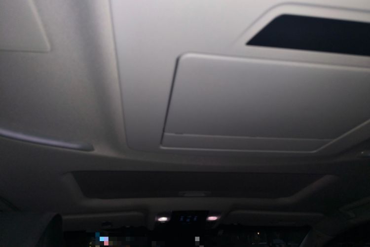 Used Toyota Vellfire 2023 Crown Dual-Engine 2.5L HV Luxury Edition Headliner