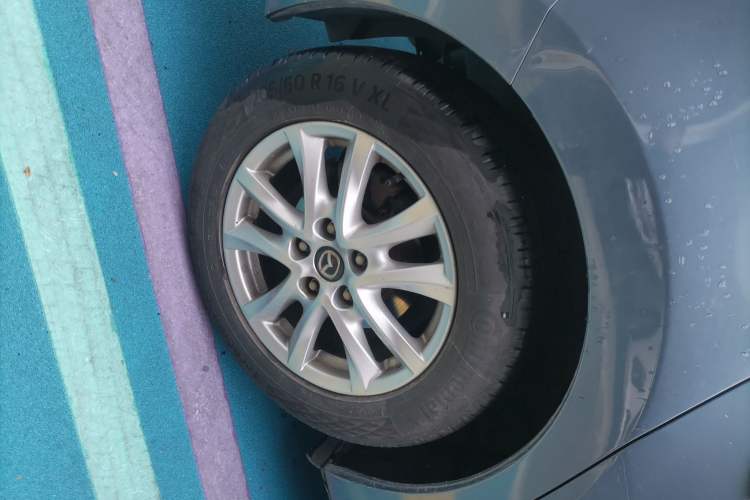 Used Mazda Mazda 3 Axela 2014 Sedan 1.5L Automatic Comfort Model
