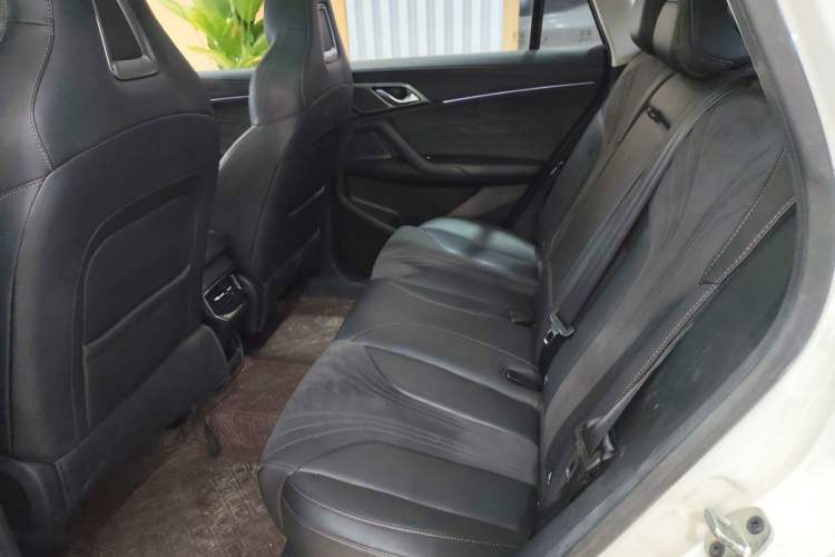 Used Roewe D5X DMH 2024 135 Tech Edition